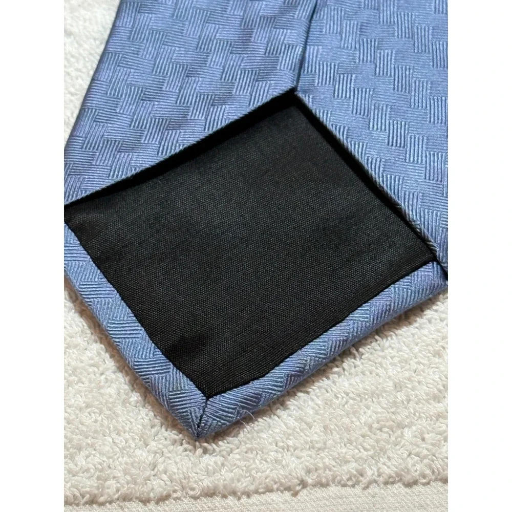 Savile Row Mens Silk Tie Blue Basketweave Geometric Pattern Made in USA WPL 2831